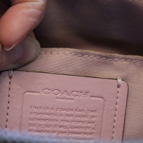 Coach Mini Sierra - Picture 2 of 9